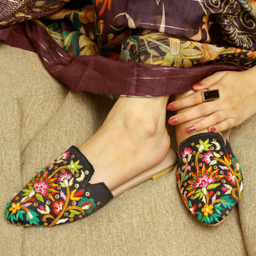 Chic Elegance: Embroidered Mules with Artistic Flair For Women